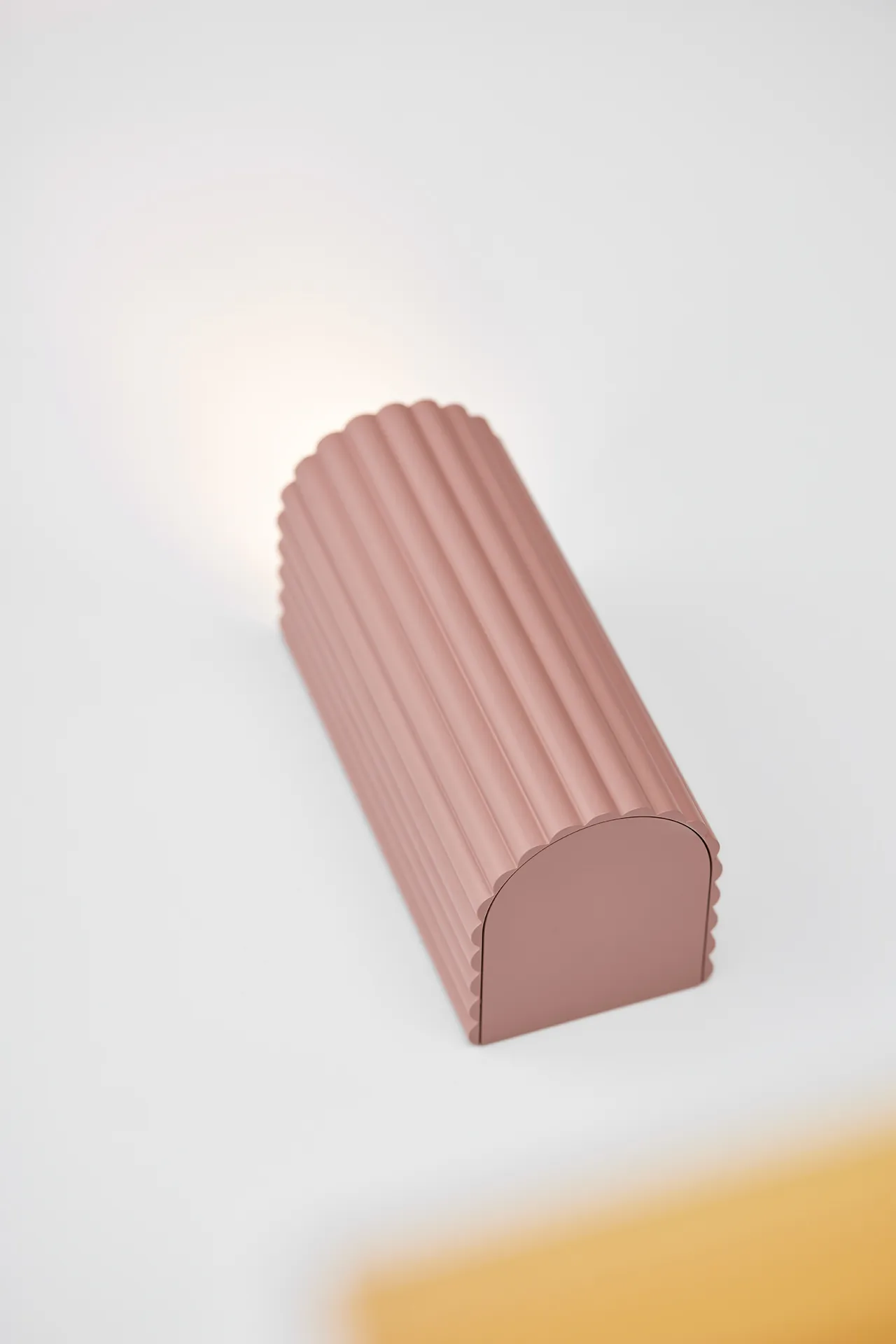 Donna 15 wall lamp, Blush Pholc