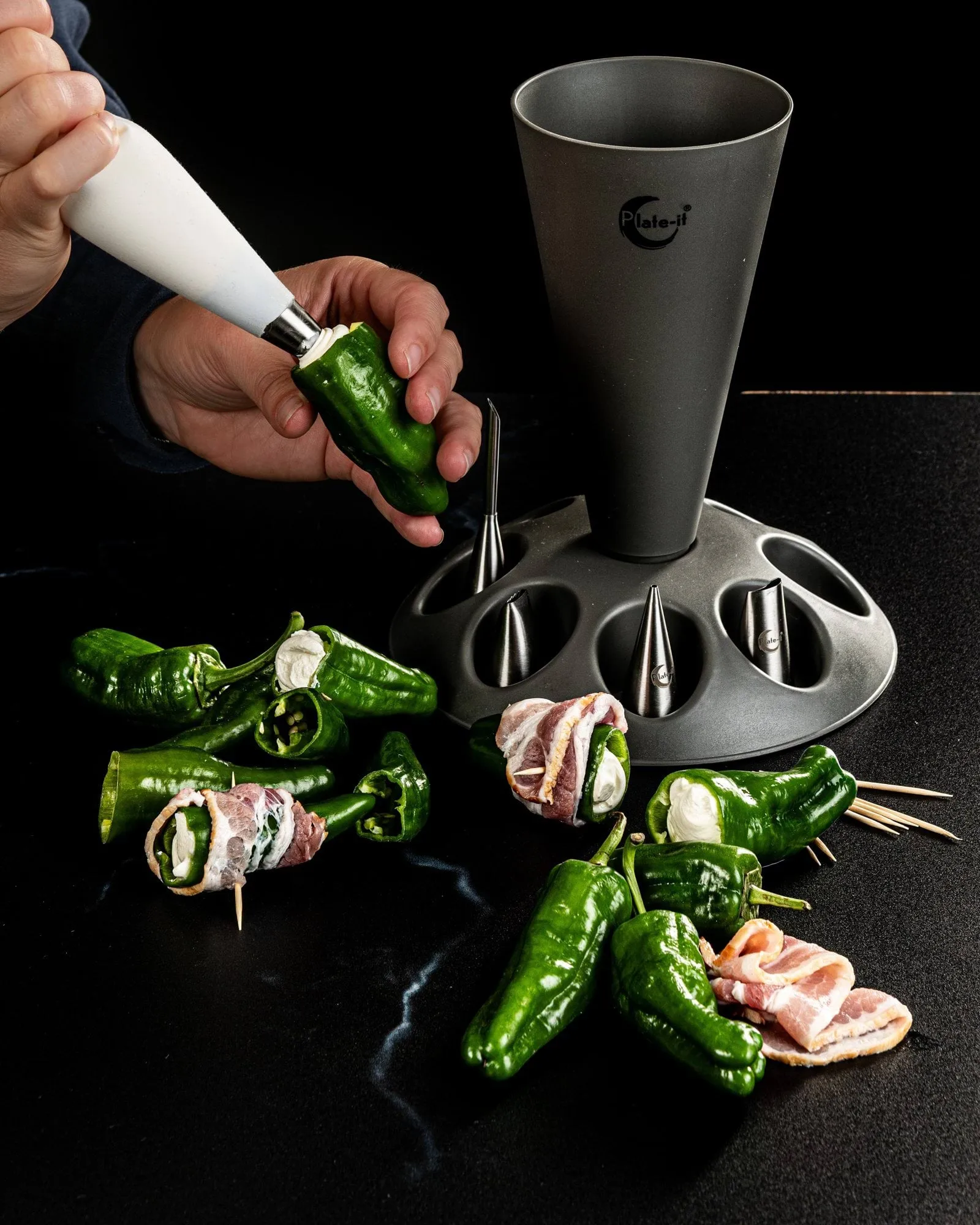 Plate-it piping bag, Stand with bobbins, 11 pieces Plate It