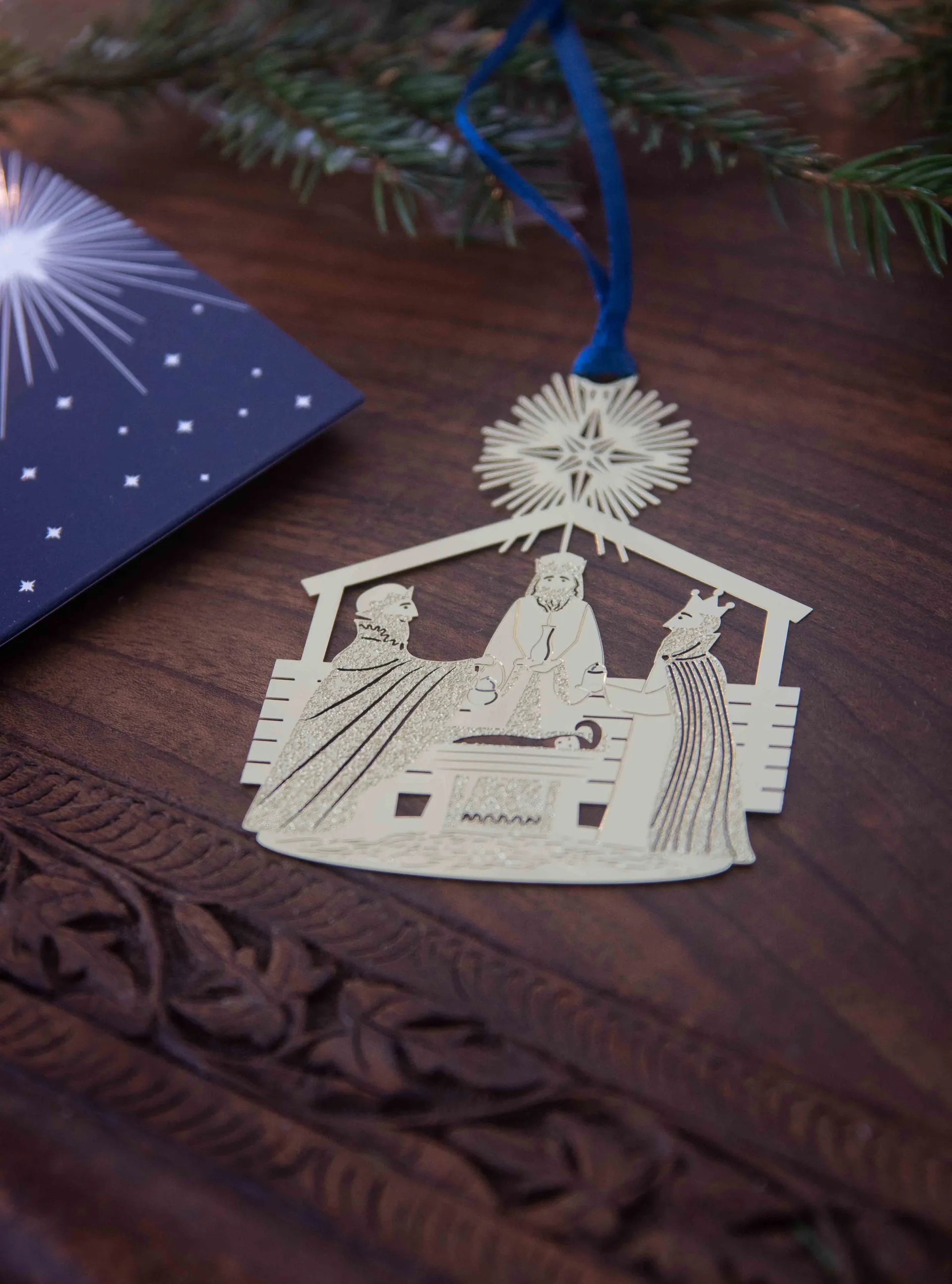Star of Bethlehem hanging decoration, Gold Pluto Design