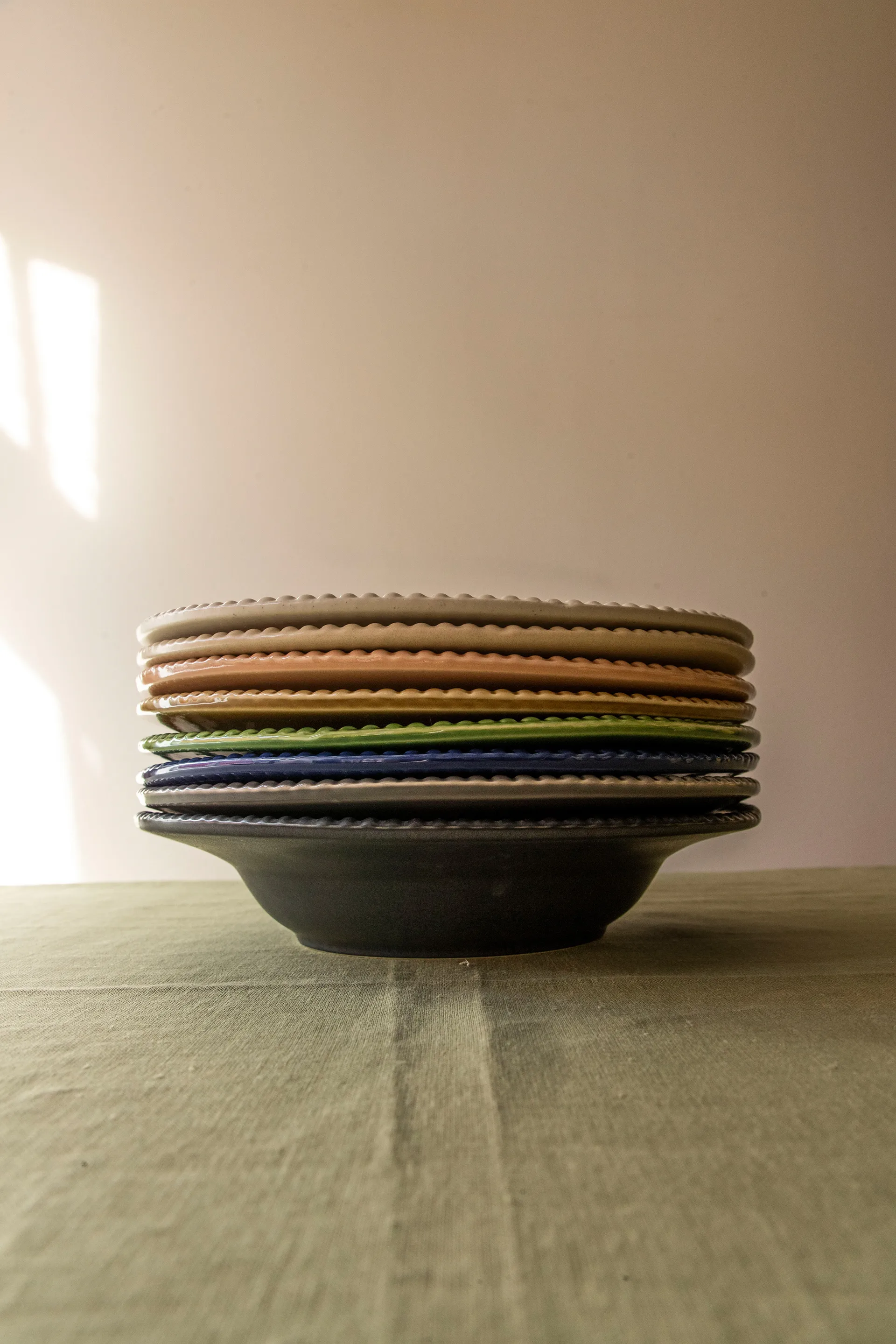 Daria pasta plate Ø35 cm, Sand PotteryJo