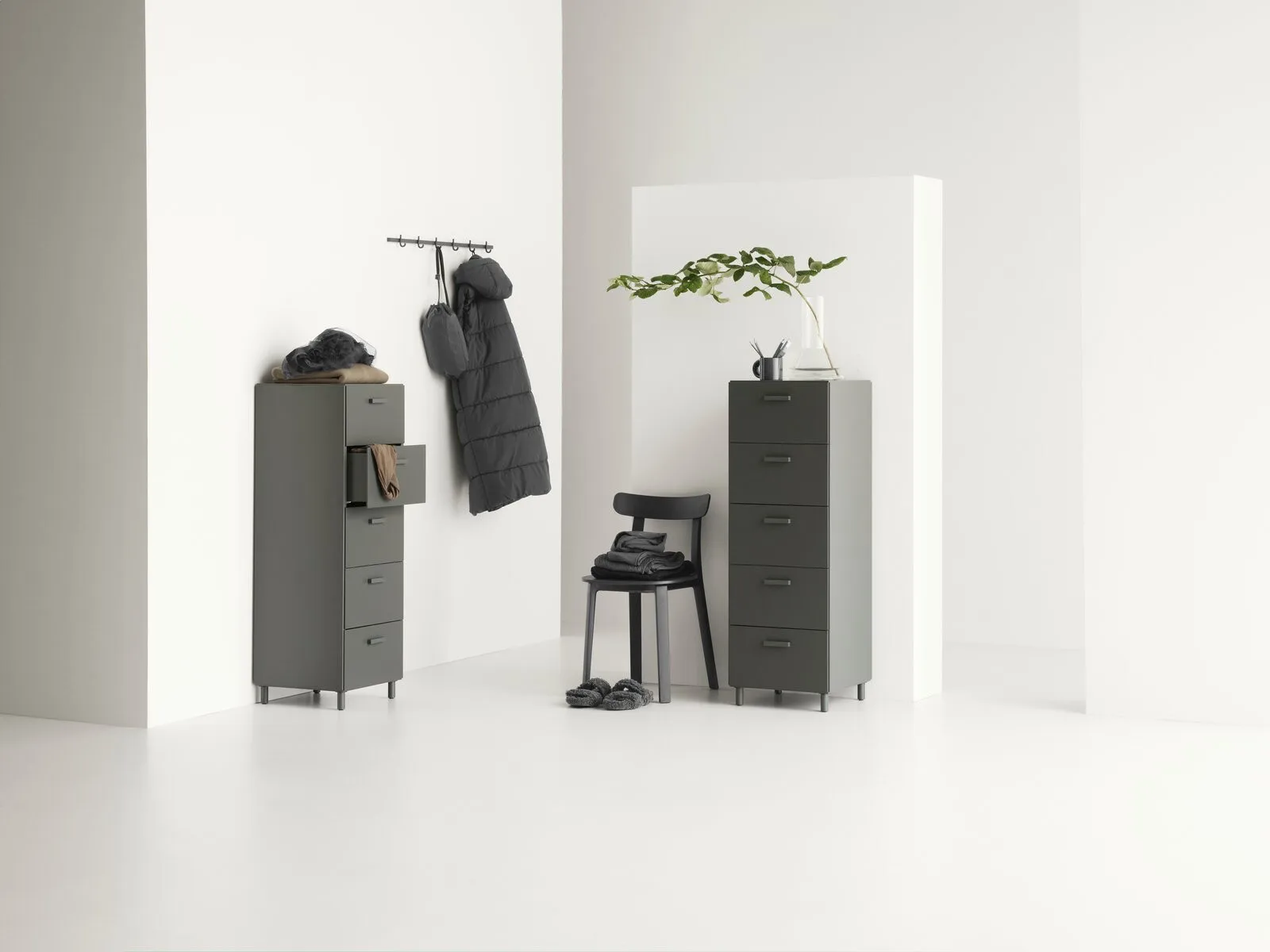 Relief dresser high with legs 41x115 cm grey Relief