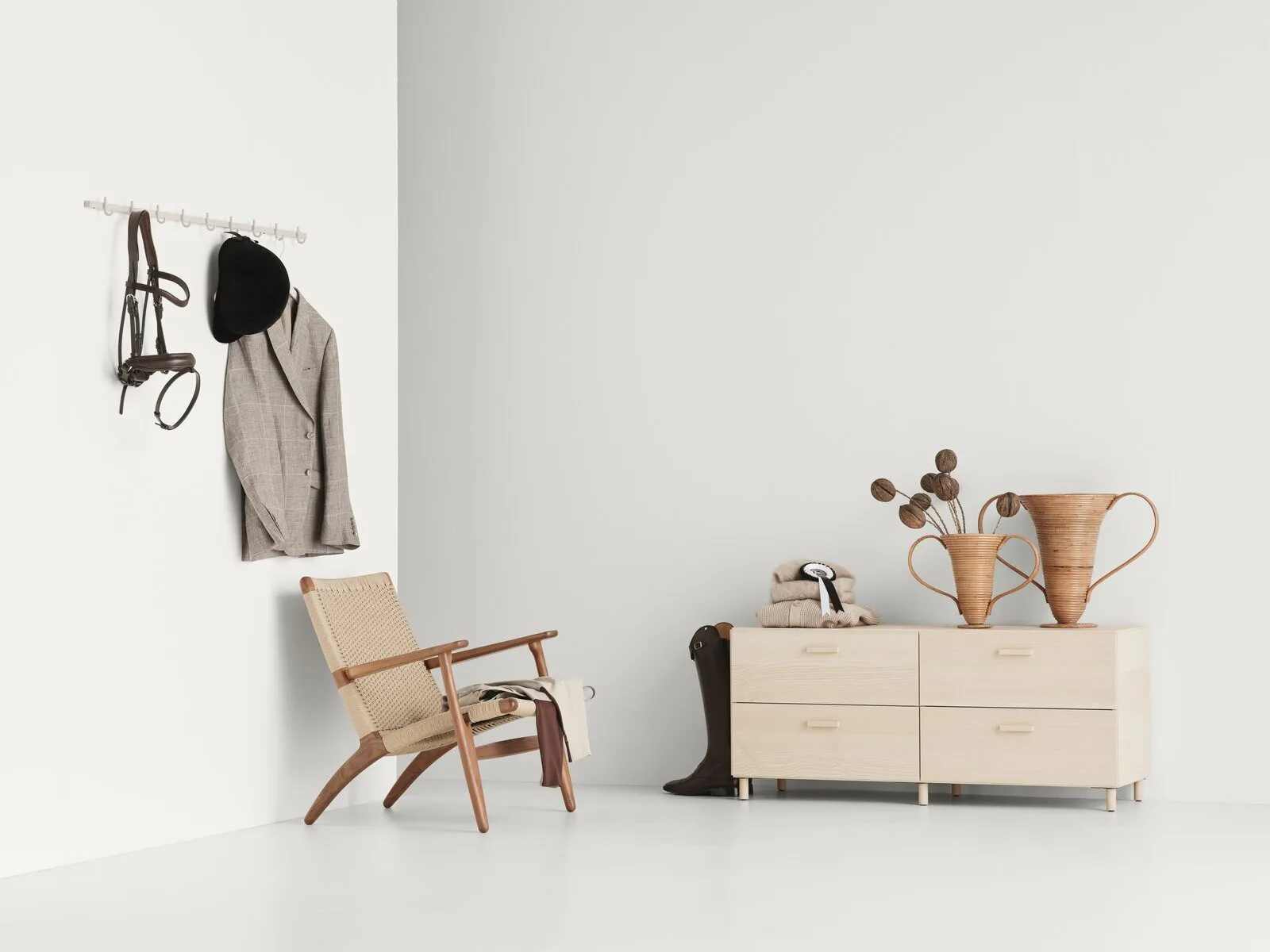 Relief hook rack large 123 cm, White Relief