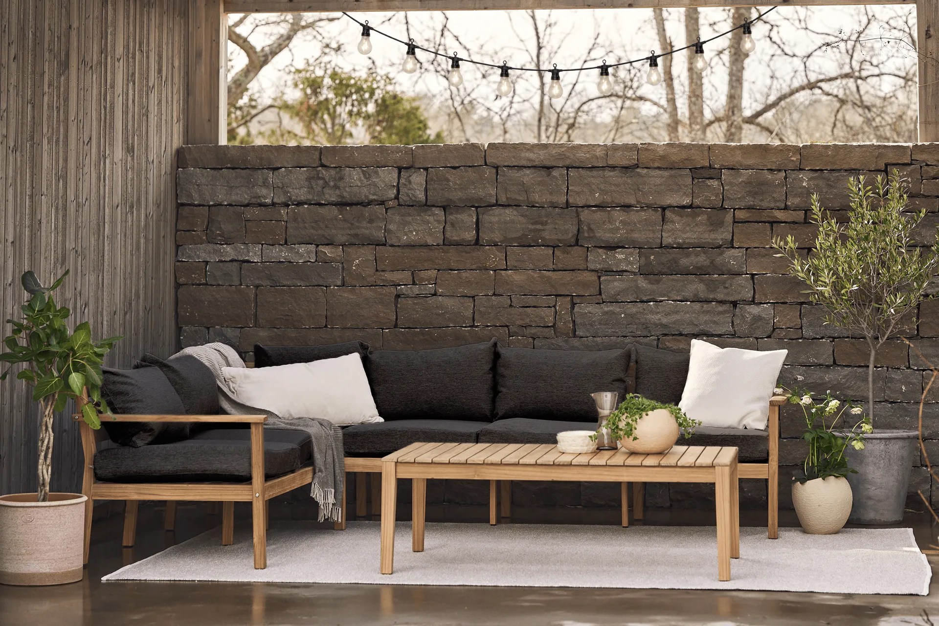 Wisp string light black, 405 cm, 10 lights Scandi Essentials