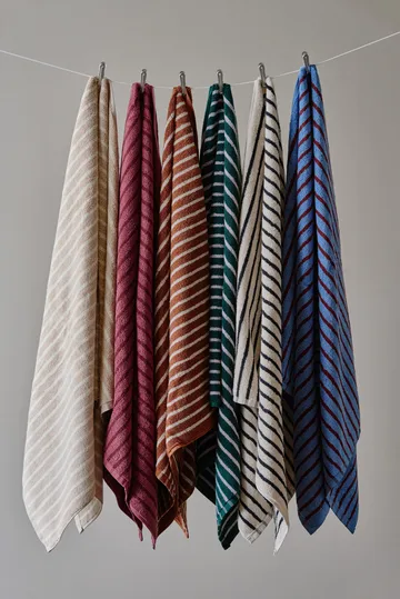 Drift bath towel 100x150 cm - Blue-red - Scandi Living