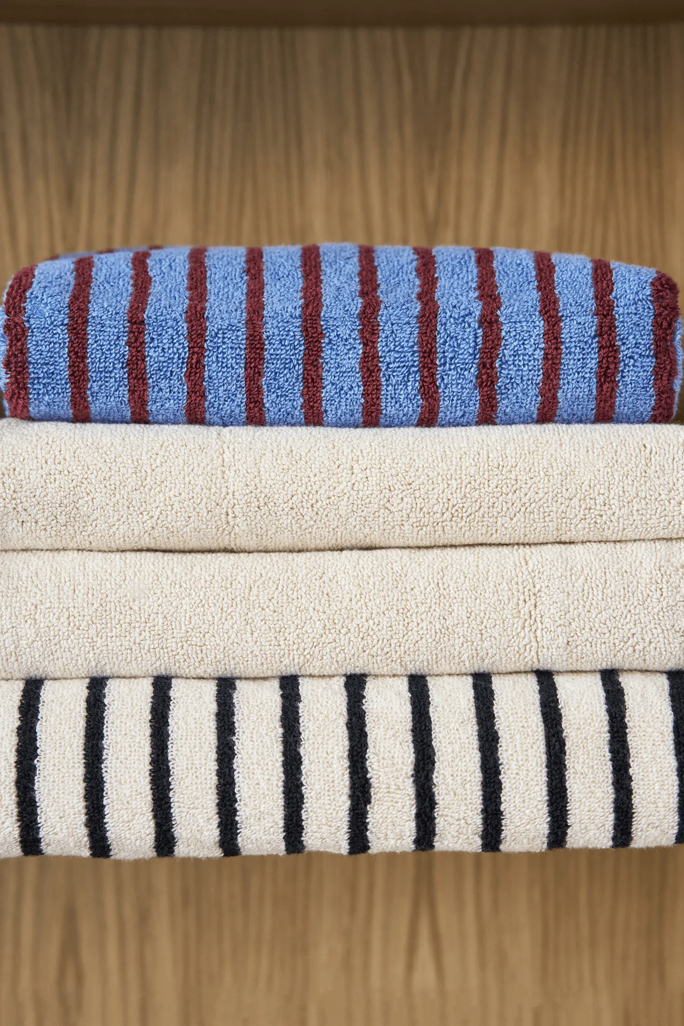 Drift bath towel 70x140 cm, Blue-red Scandi Living