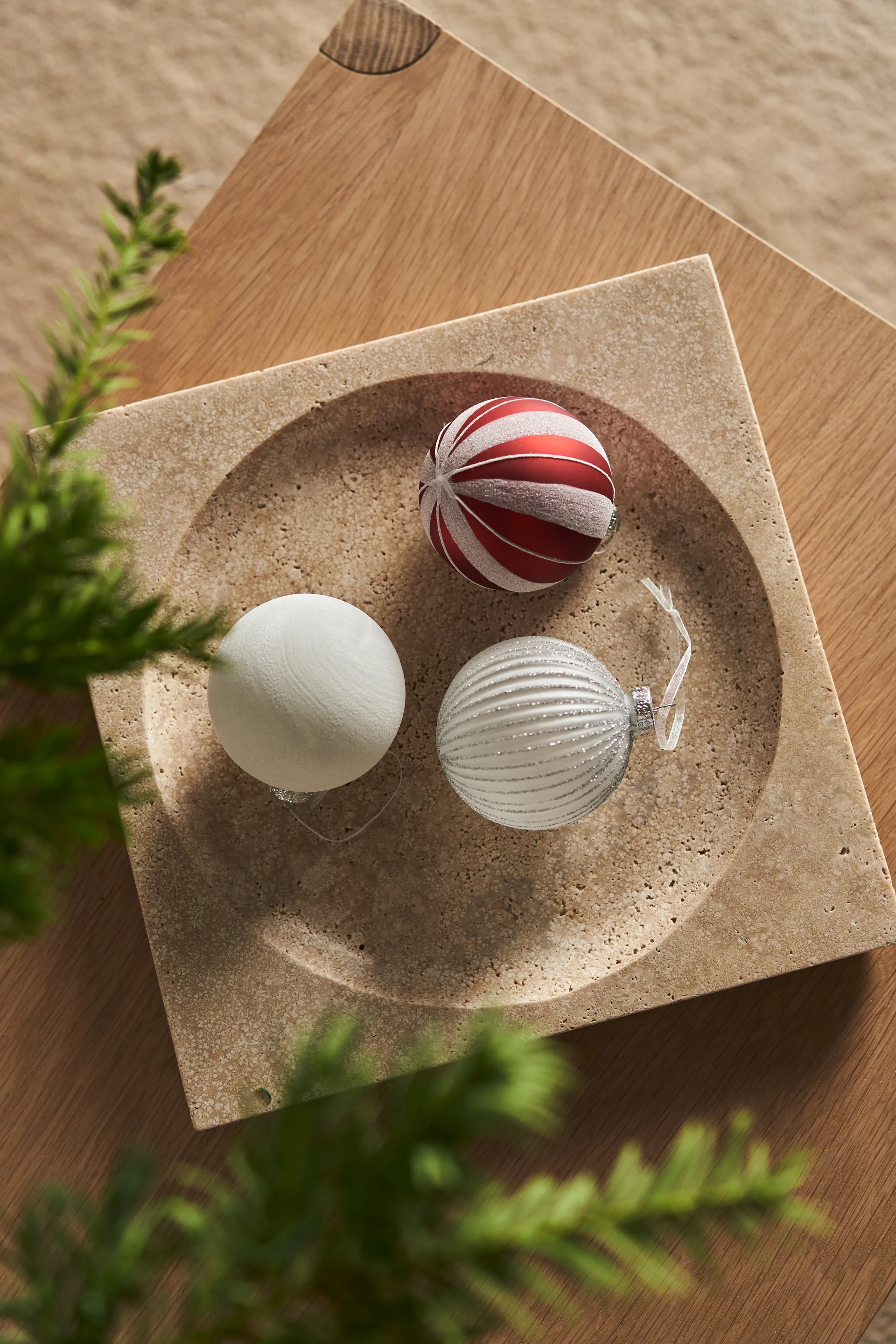 Snowing baubles 6-pack, White Scandi Living