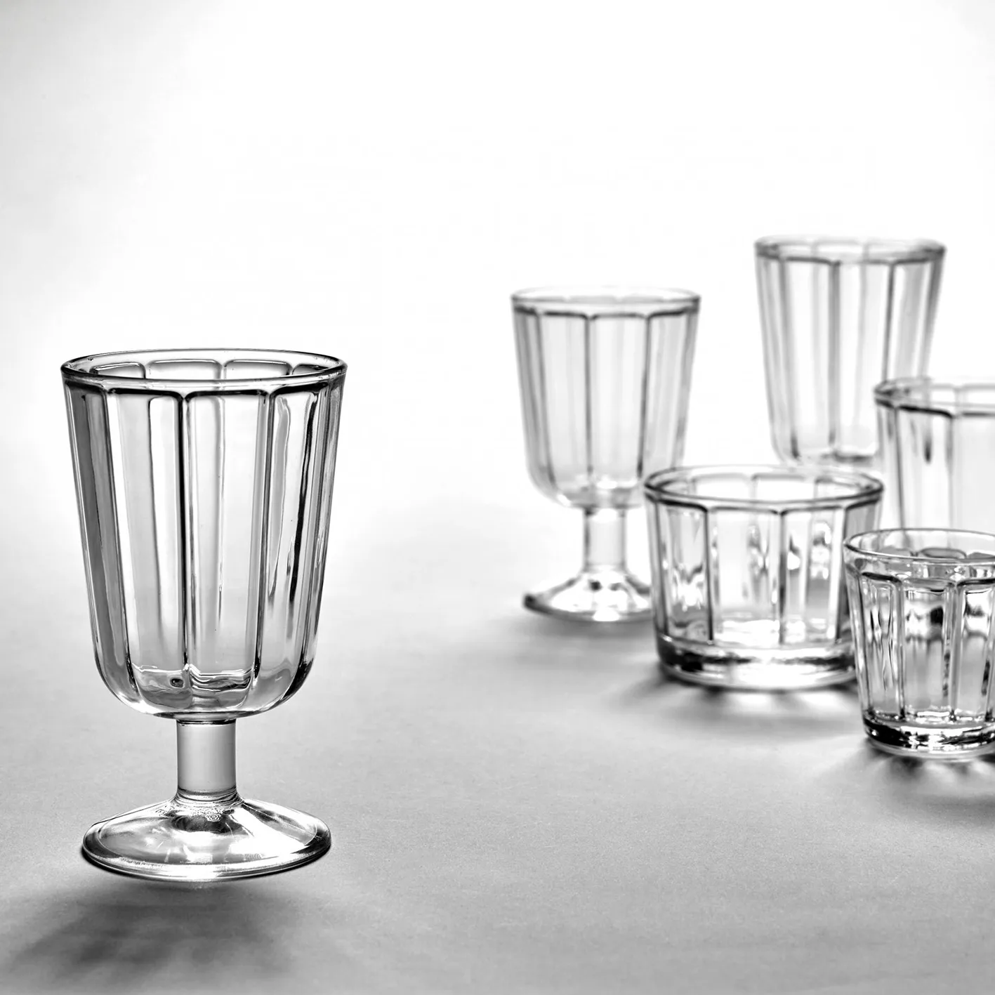 Surface white wine glass 18 cl 4-pack clear,  Serax