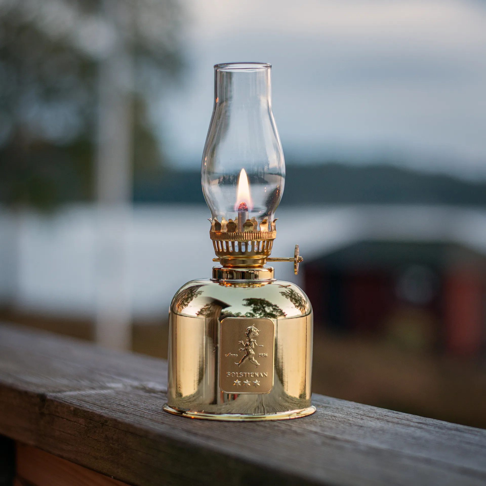 Solstickan paraffin lamp, gold Solstickan Design