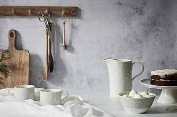 Strawberry Thief & Willow Bough mug 34 cl 2 pieces - Grey - Spode