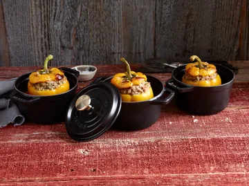 Staub La Cocotte round pot cast iron 0.8 L - Black - STAUB