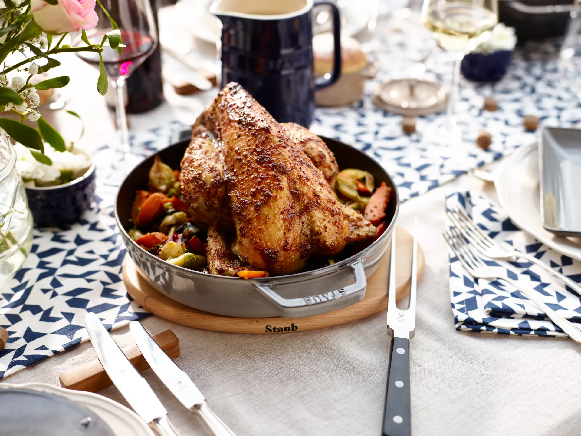 Staub magnetic trivet oval beech, 15 cm STAUB