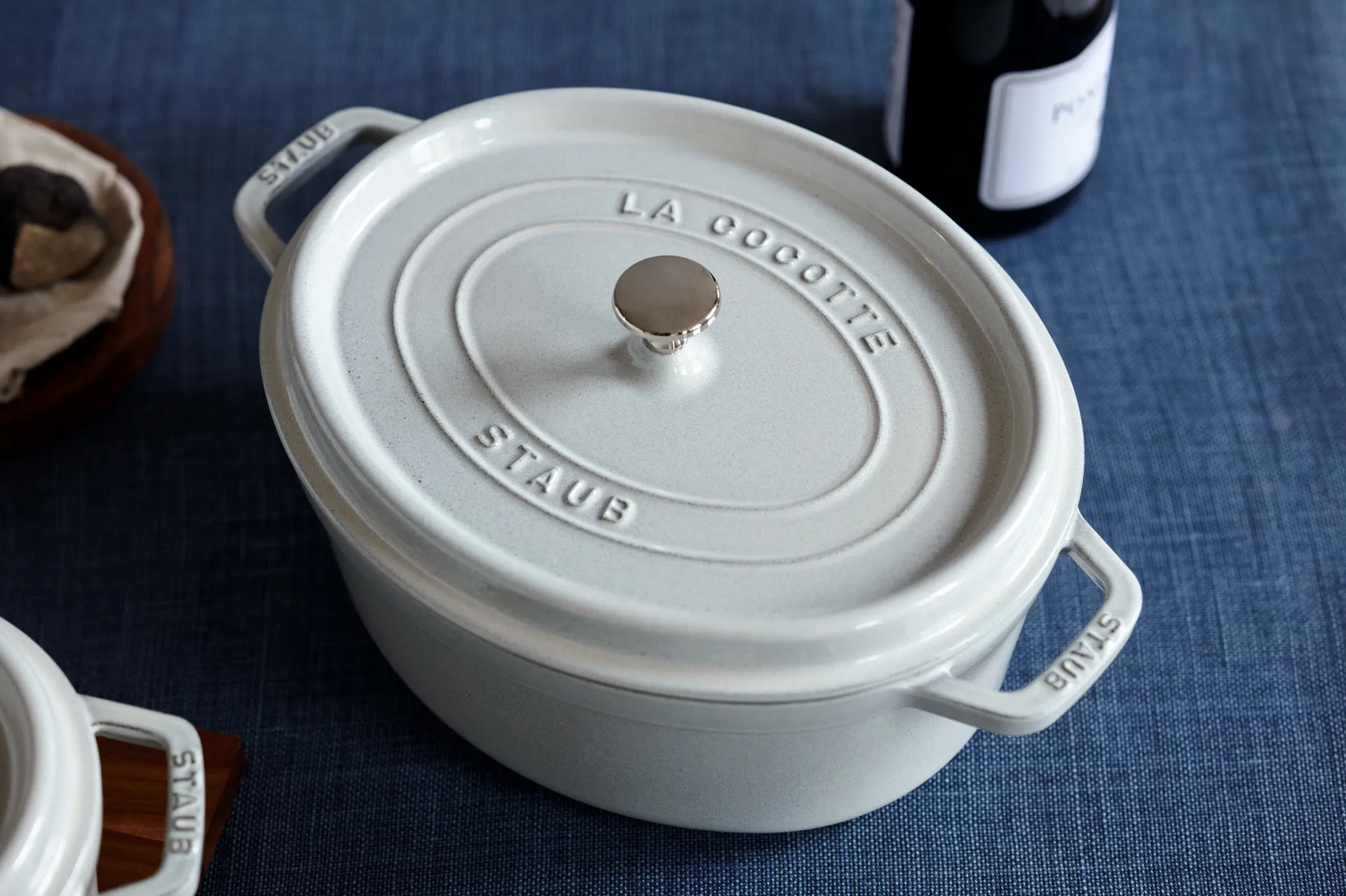 Staub White Truffle casserole oval, 8 l STAUB