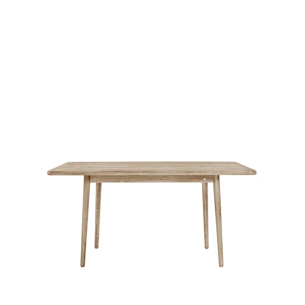 Miss Holly dining table. 235x82 cm, Oak light matt lacquer. 1 insert Stolab