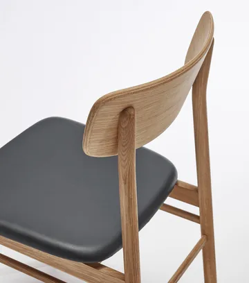 Prima Vista chair oiled oak - Leather Elmosoft 99001 black - Stolab