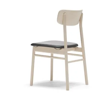 Prima Vista chair white-oiled birch - Leather Elmosoft 99001 black - Stolab