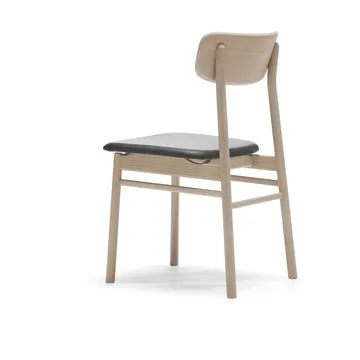 Prima Vista chair white-oiled oak - Leather Elmosoft 99001 black - Stolab