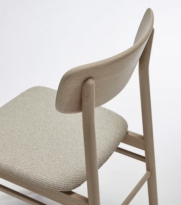 Prima Vista chair white-oiled oak - Textile Atto Driftwood V3576/01 grey - Stolab