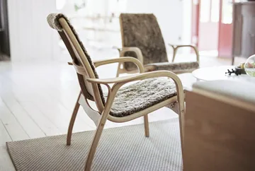 Laminett arm chair white pigmented oak/sheep skin - Scandinavian Grey (grey) - Swedese