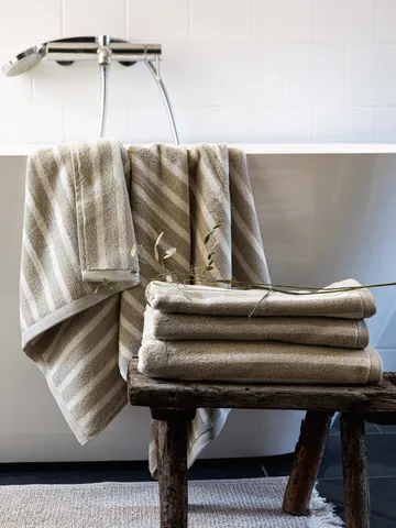 Bonnie towel 50x70 cm - Beige - Tell Me More