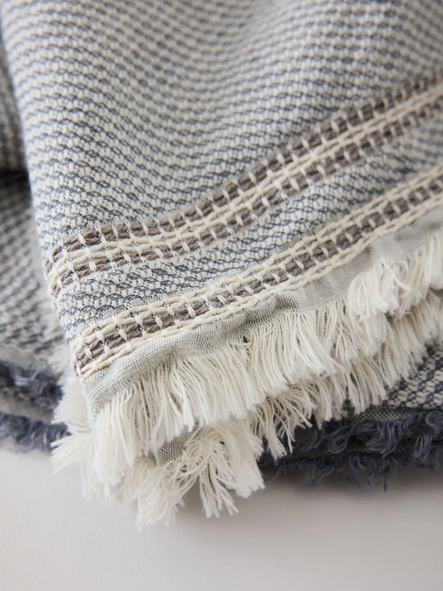 Leonie throw blanket, Blue, 135x200 cm Tell Me More