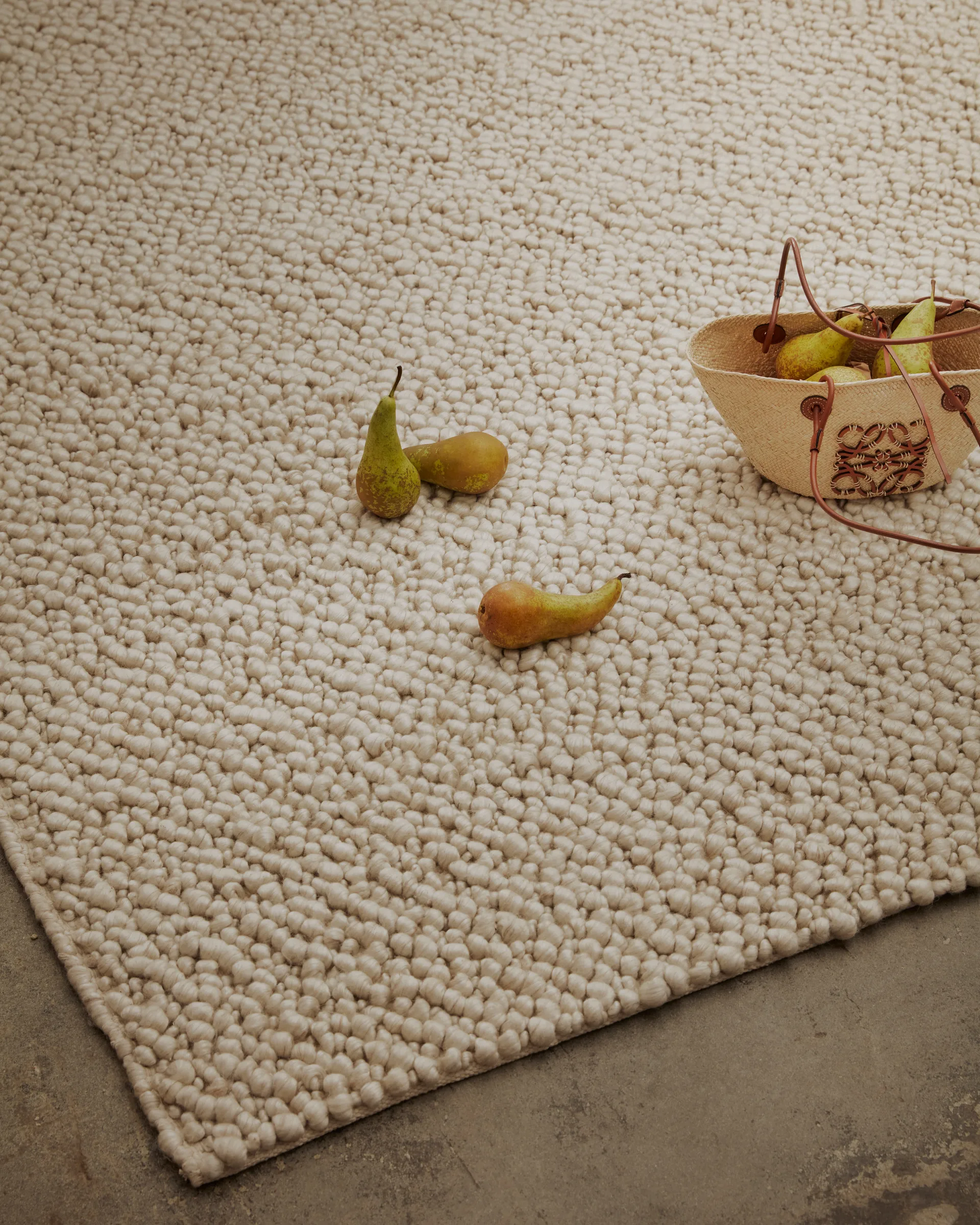 Andersdotter wool rug 250x350 cm, Beige-off white Tinted