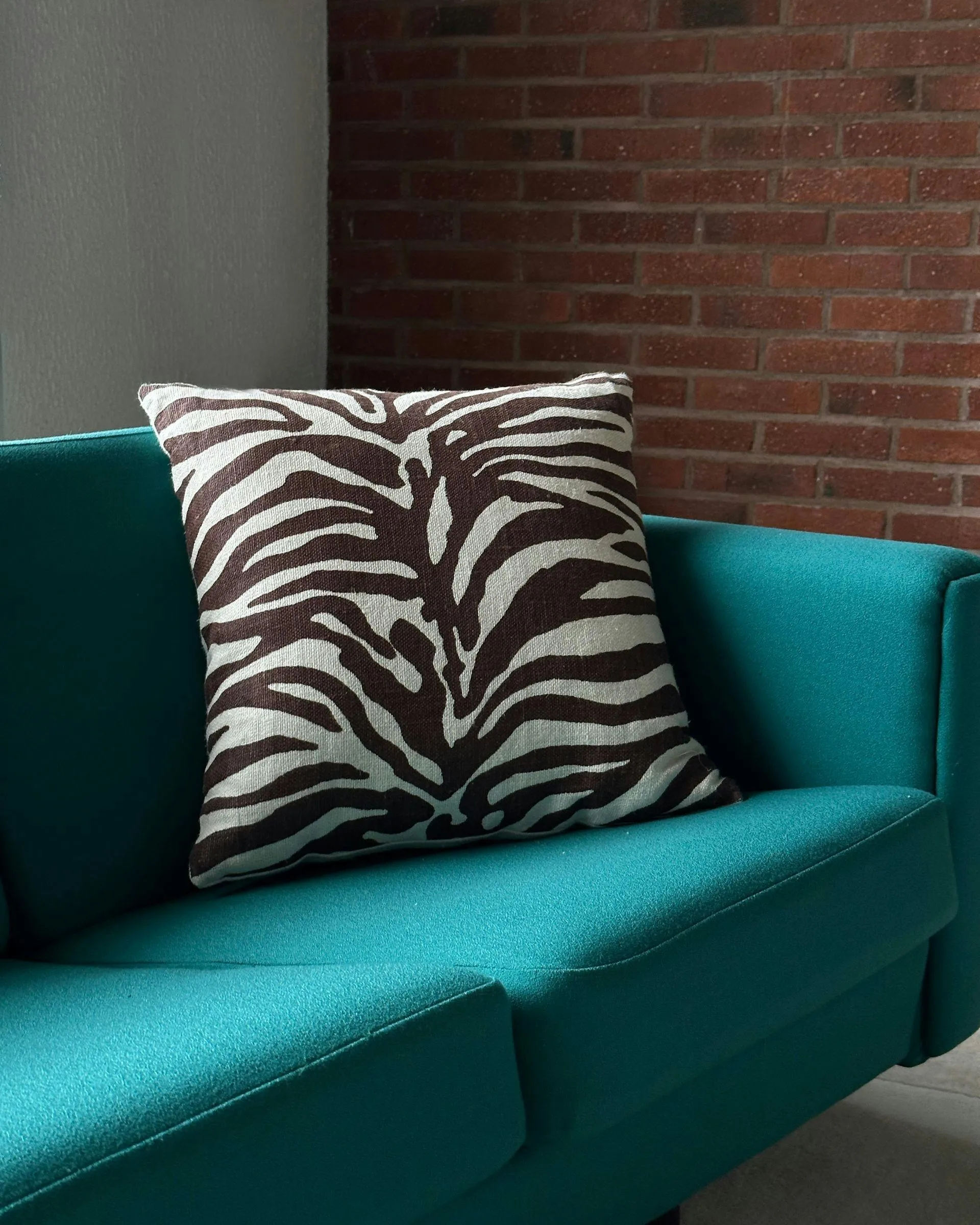 Long decorative cushion 50x50 cm, Brown Tinted