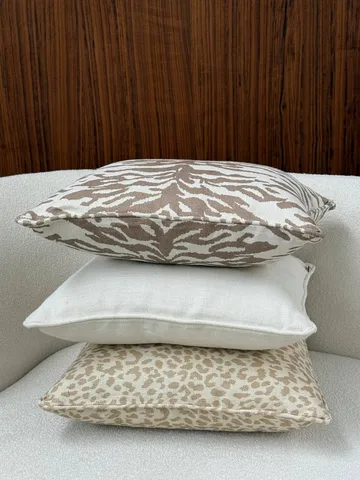 Norell cushion - Off white, 50x50 cm - Tinted