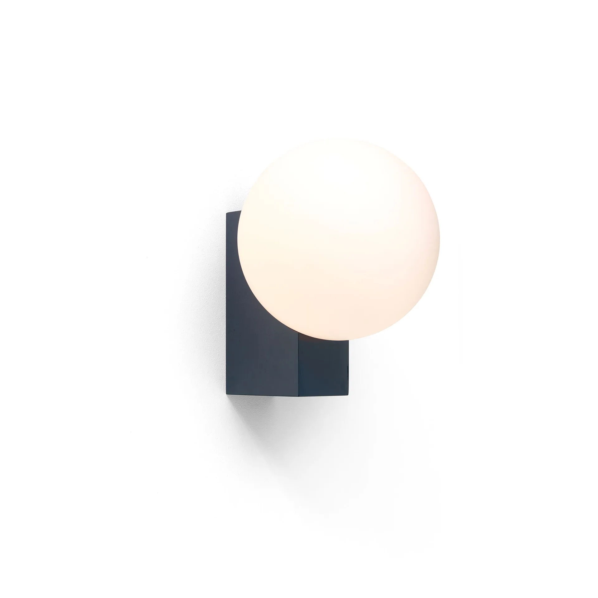 Journey SHY2 wall lamp, Steel blue &Tradition