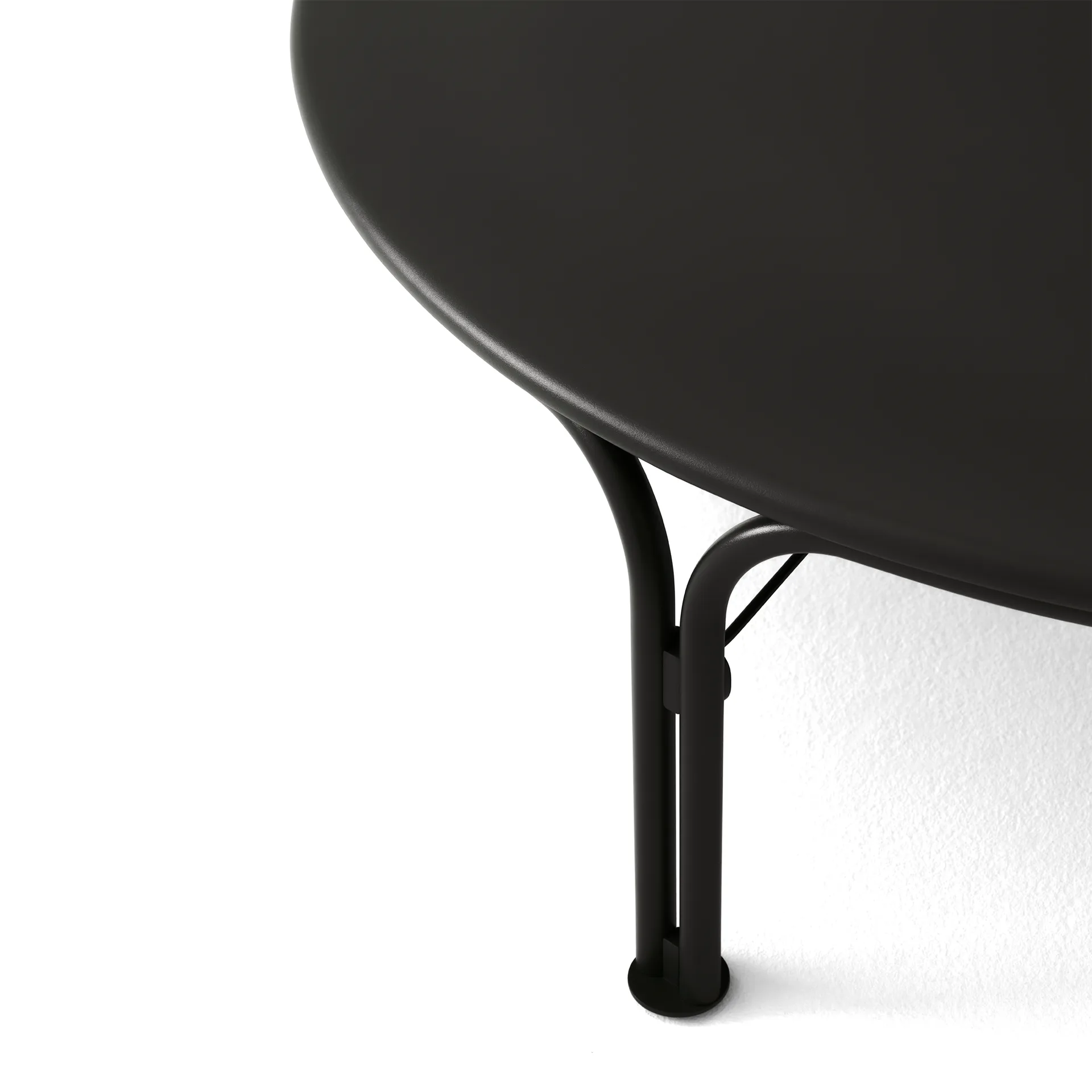 Thorvald SC109 coffee table, Warm black, Ø115 cm &Tradition