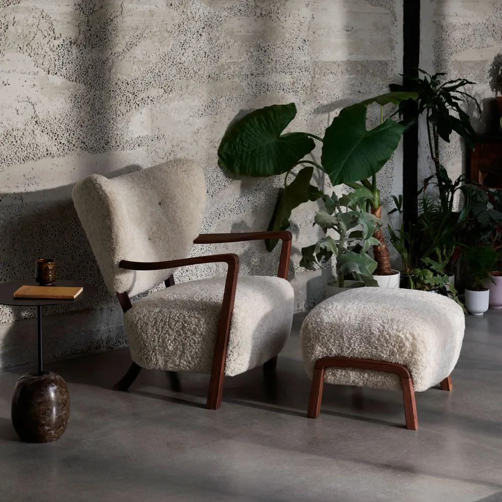 Wulff ATD3 footstool, Sheepskin moonlight, white-oiled oak legs &Tradition