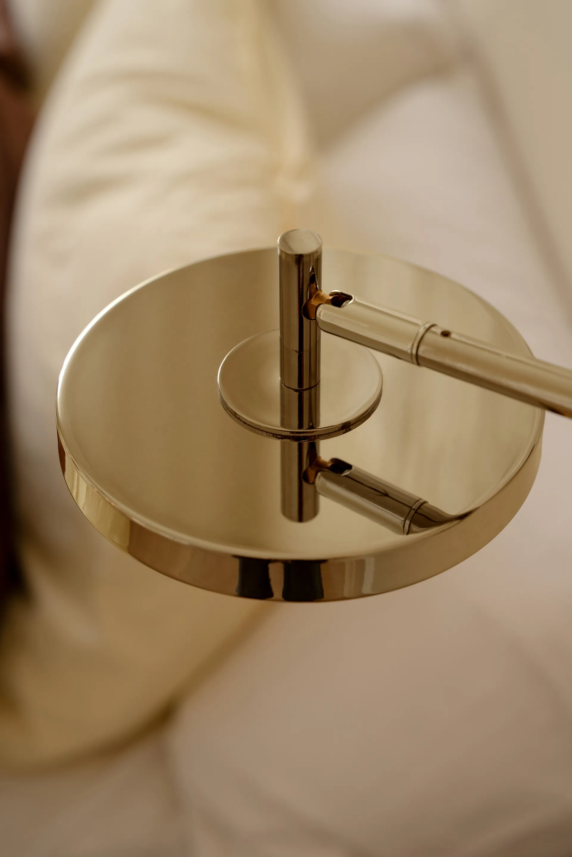Asteria Wall wall lamp, Short, Polished brass Umage