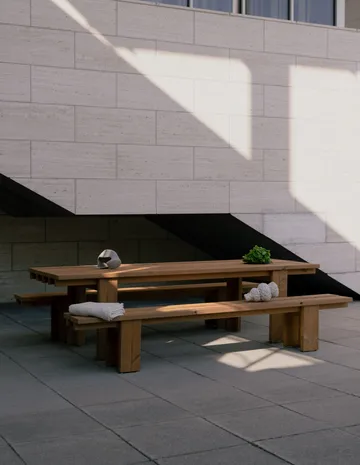 013 Osa Outdoor Table - Thermally modified pine, 333x94x78 cm - Vaarnii