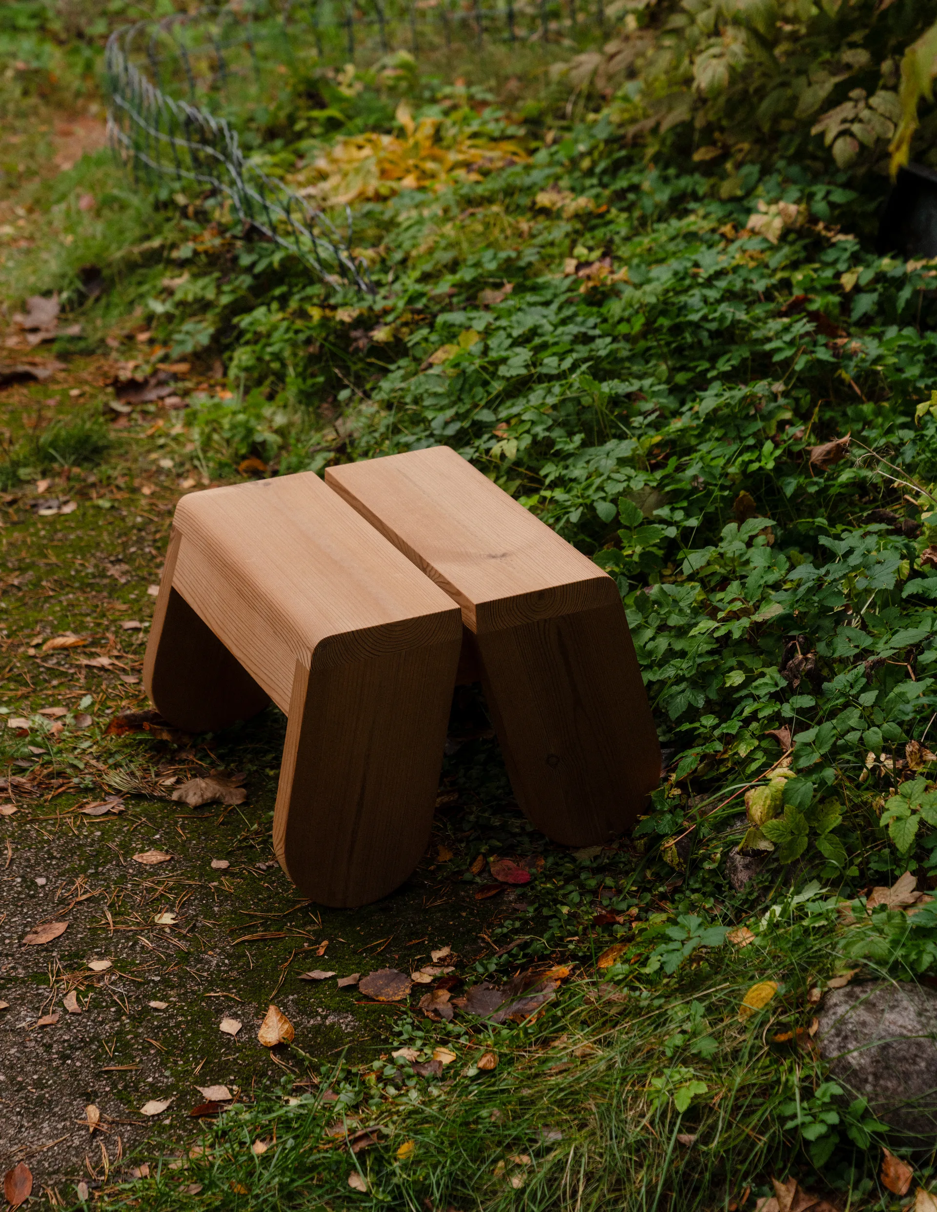 015 Peace Outdoor Foot Stool footstool, Thermally treated pine Vaarnii