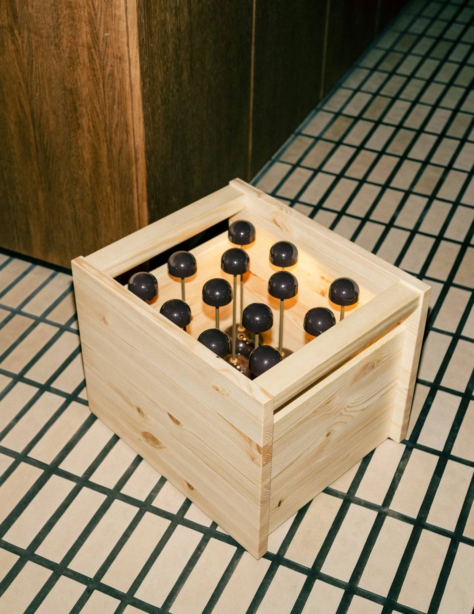 020 Koppa Crate storage box, Oil-waxed pine, large 38x43x36 cm Vaarnii