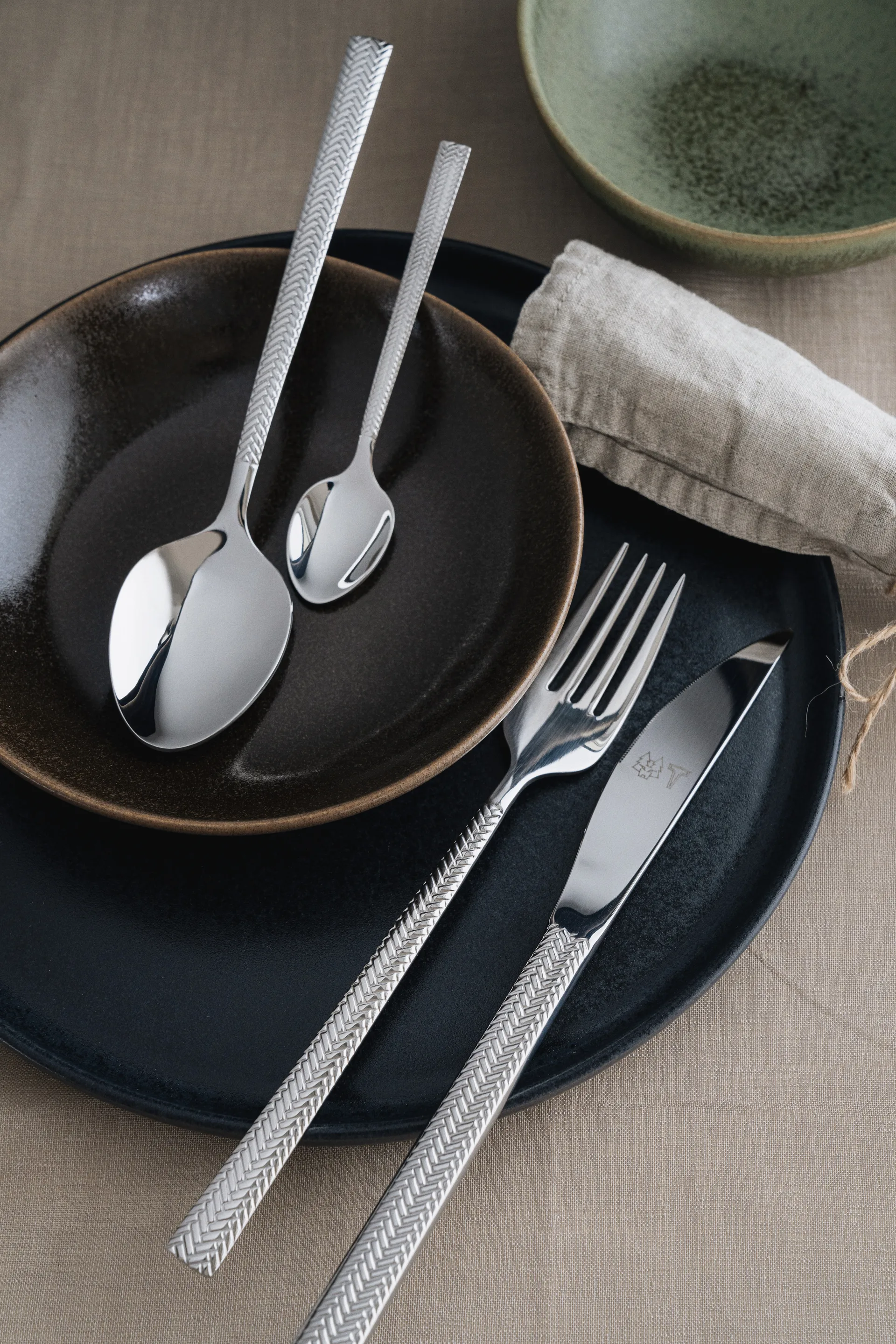 Glöd cutlery 16 pieces, Fishbone pattern Vargen & Thor
