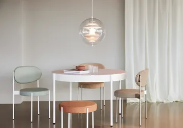 VP Globe Warm Peach ceiling lamp - Ø40 cm - Verpan