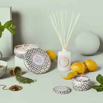 Maison Blanc Mini Tin scented 25 hours - Moroccan Mint Tea - Voluspa