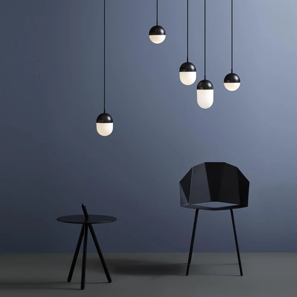 Dot pendant large, black Woud