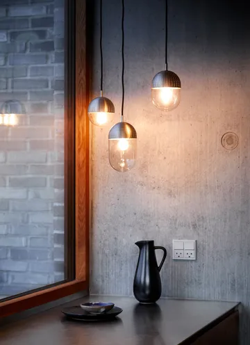 Dot pendant medium - Satin - Woud