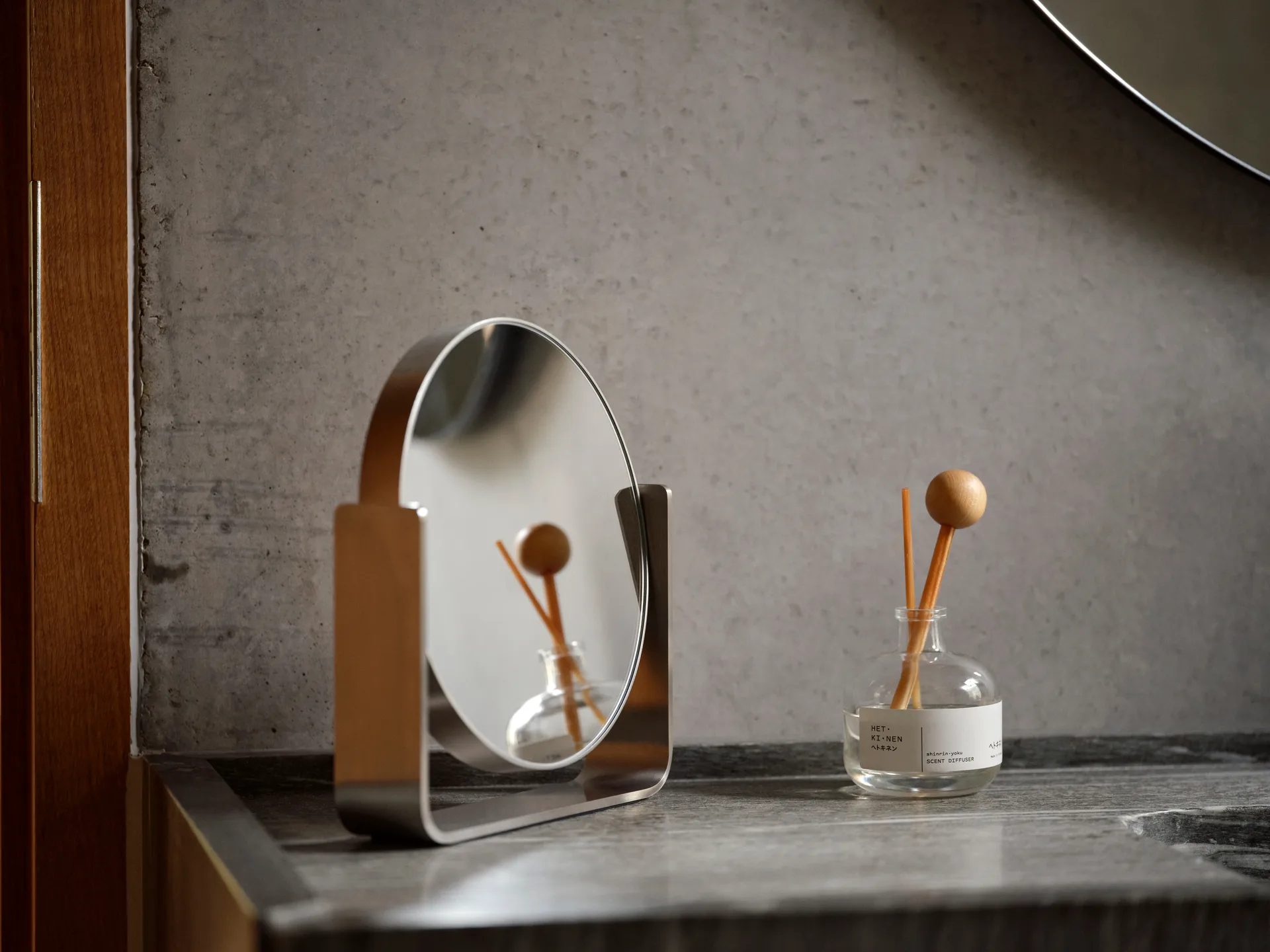 Ume table mirror with 5x magnification 19x19.5 cm, Steel Zone Denmark