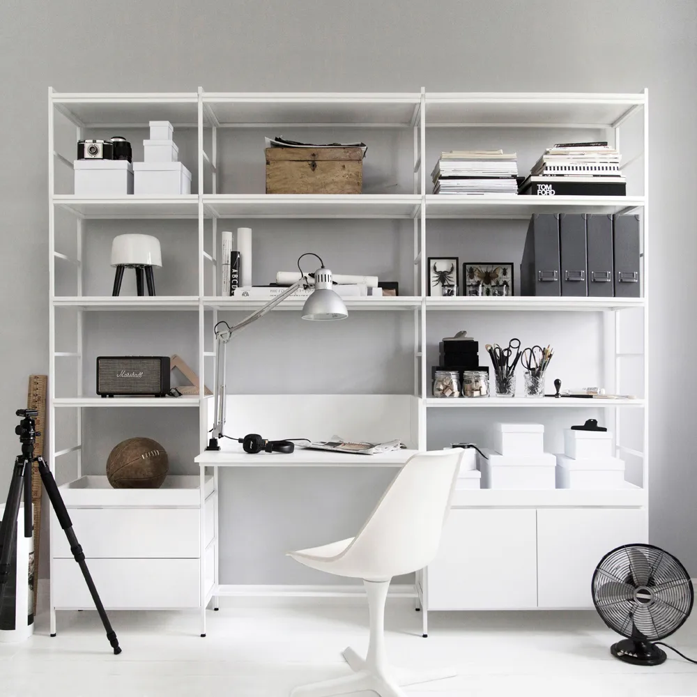 Molto 560 cabinet - modul, White. incl. white metal frame Zweed